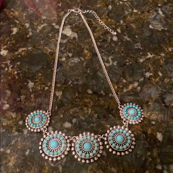 Turquoise and silver necklace - Picture 1 of 7